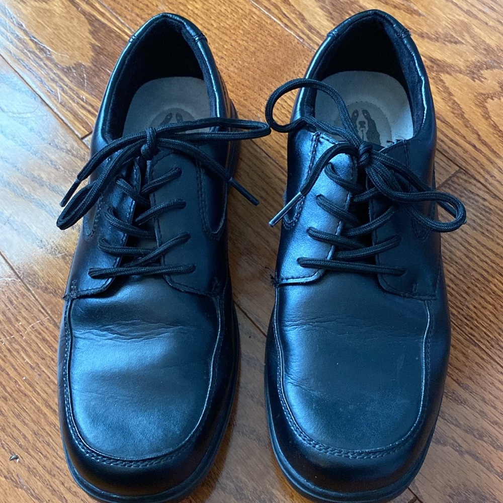 Boy’s size 5.5 Hush Puppies Dress shoes - Picture 3 of 16